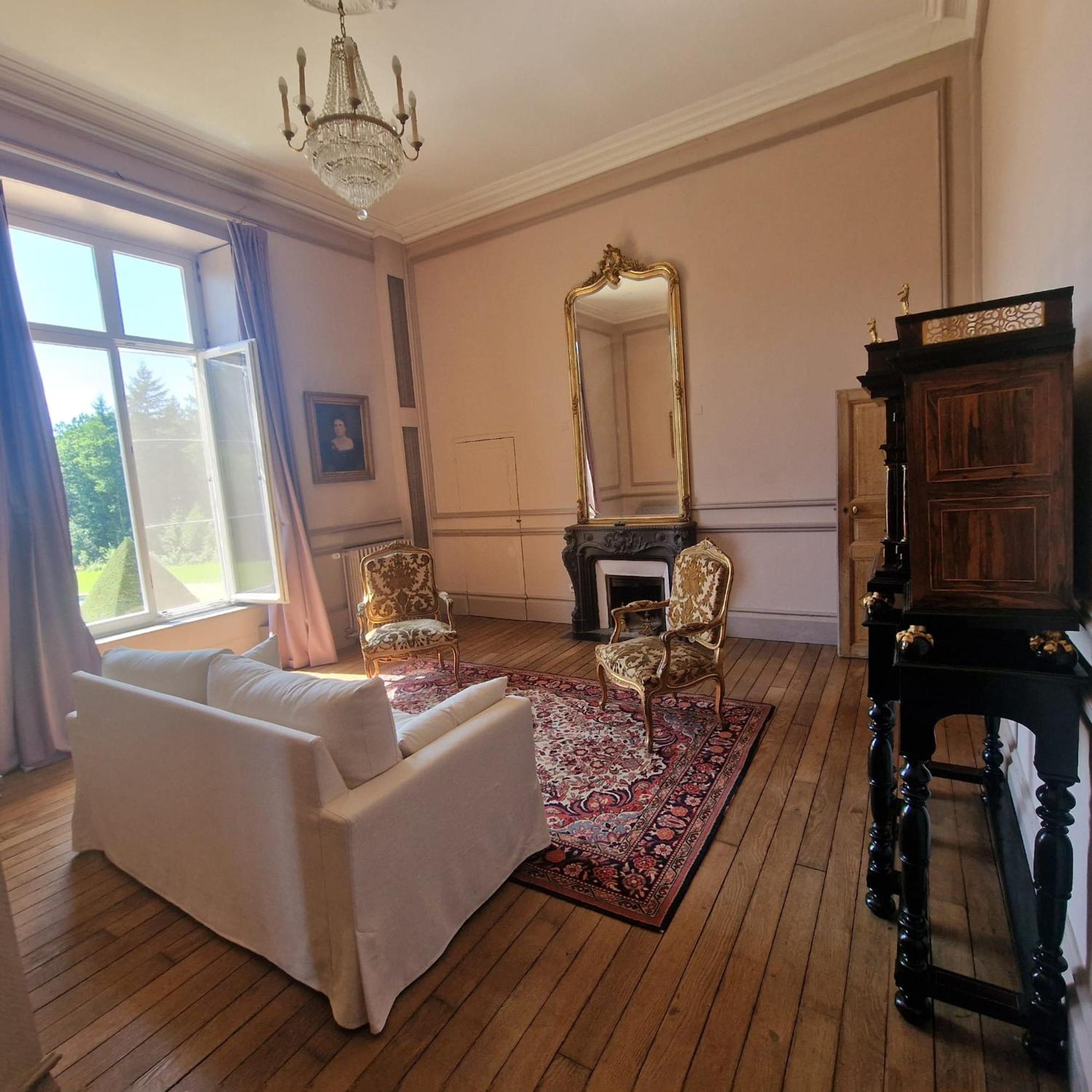 Chateau De Laclaireau Виртон Екстериор снимка